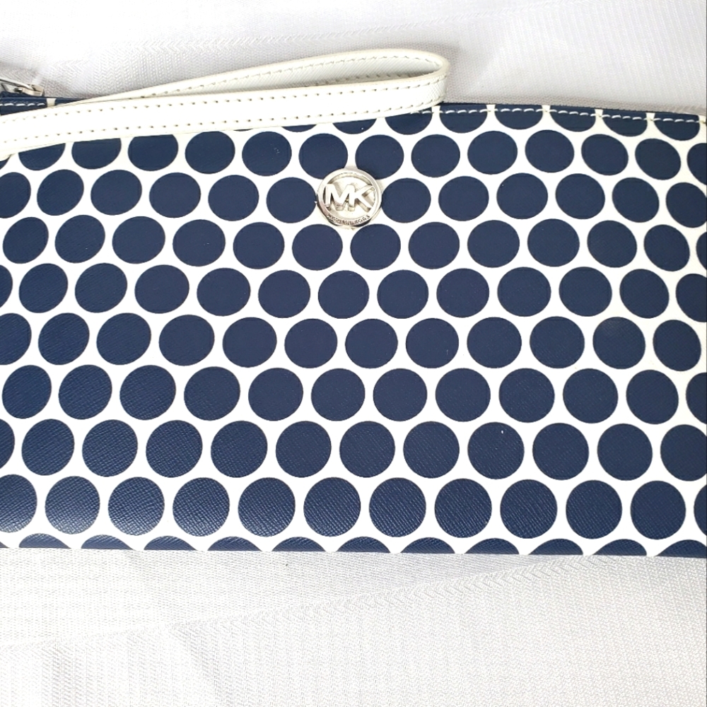 Michael Kors Wristlet